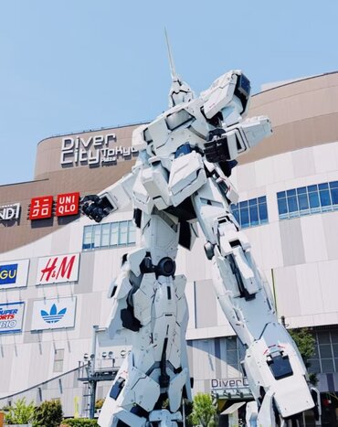 Half-Day Tokyo Tour: Senso-ji Temple, Tokyo Skytree & Odaiba Gundam Base