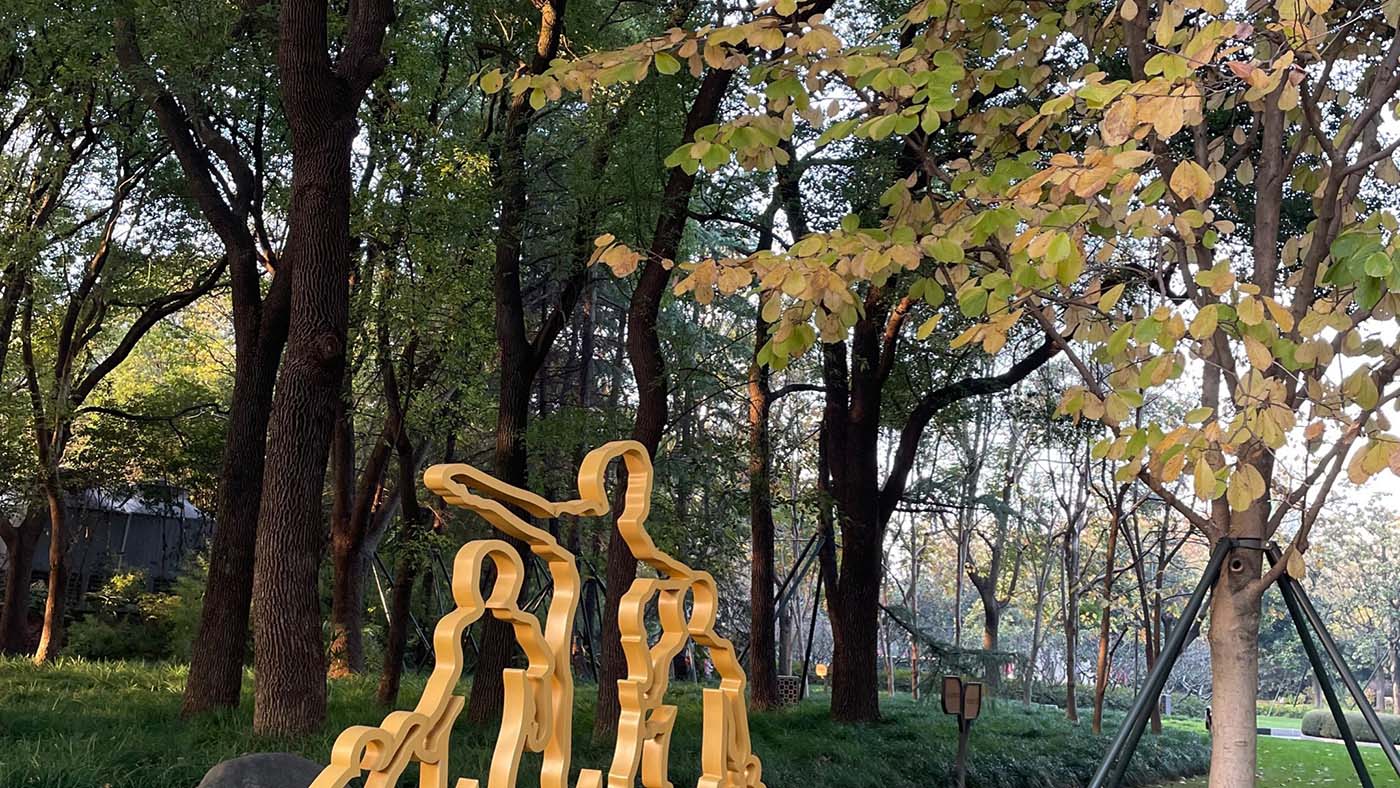 Shanghai's Top Modern Attractions & Entertainment: A Traveller's Guide