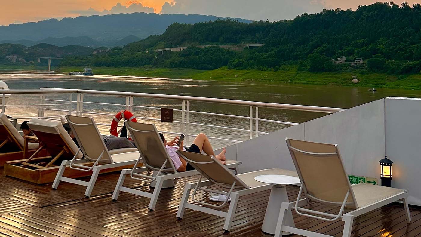 Cruise the Yangtze River and Explore China’s Wonders